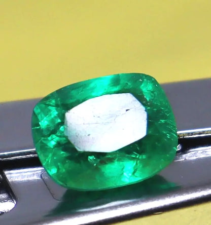 Emerald Loose Gemstone AAA+ Natural Certified Columbian Cushion Cut